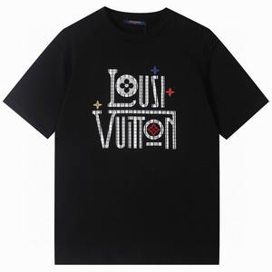 LV Women's T-shirts 30